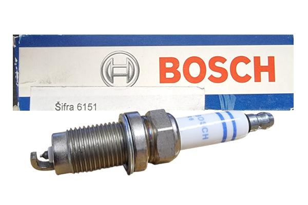 Vžigalna svečka Bosch YR8SEU