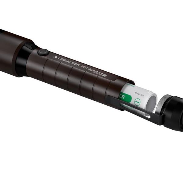 Polnilna ročna svetilka Ledlenser P7R Signature, Črna