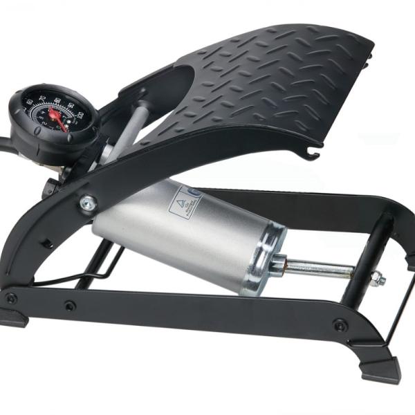 Nožna tlačilka z manometrom